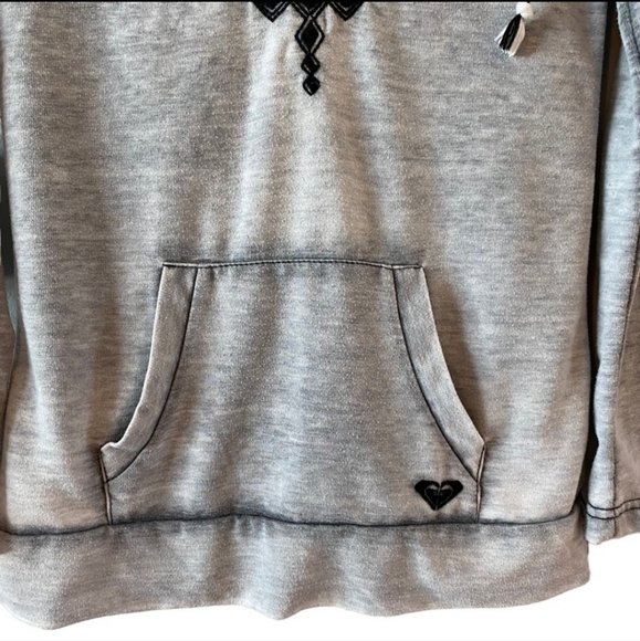 4/$15 Roxy | Distressed Gray Sweatshirt Hoodie Black Embellishment Embroidery - Picture 3 of 12
